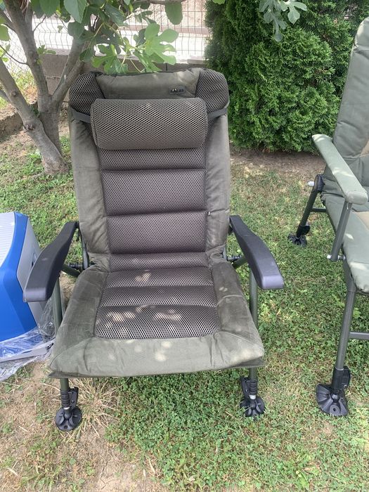 Легла и столове за риболов