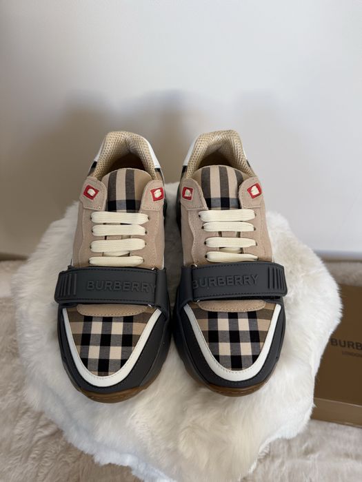 Дамски обувки Burberry