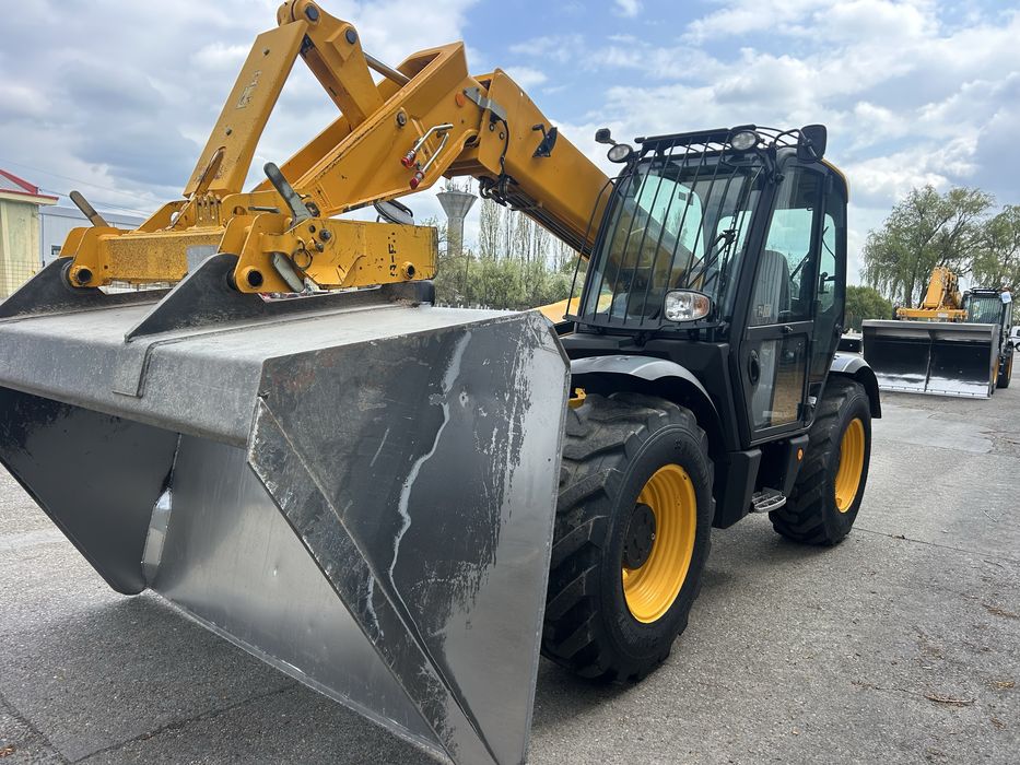De vanzare incarcator jcb stare perfecta de functionare