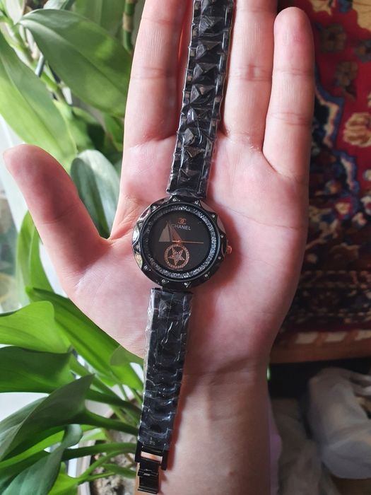 Срочно Продаётся  женские аксессуары