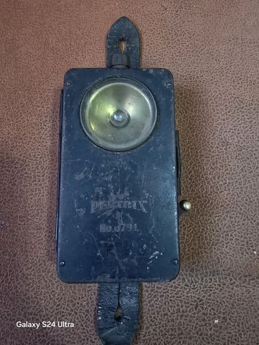 Стар винтидж фенер