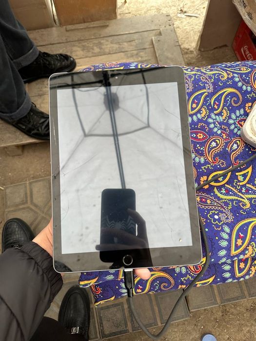 Ipad 6 32GB sim kartali