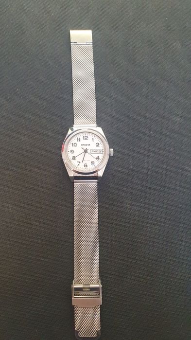 Ceas Raketa mecanic dublă data