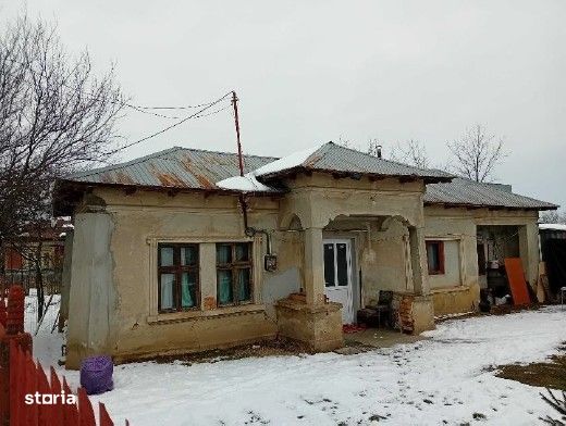Casa si teren cota parte 3/8, Brezoaia, ID: R3044517