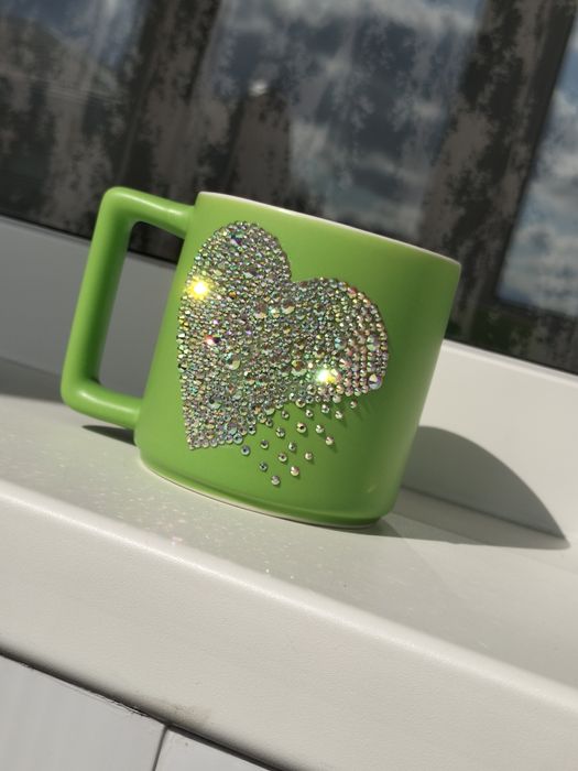 Кружки с инкрустацией