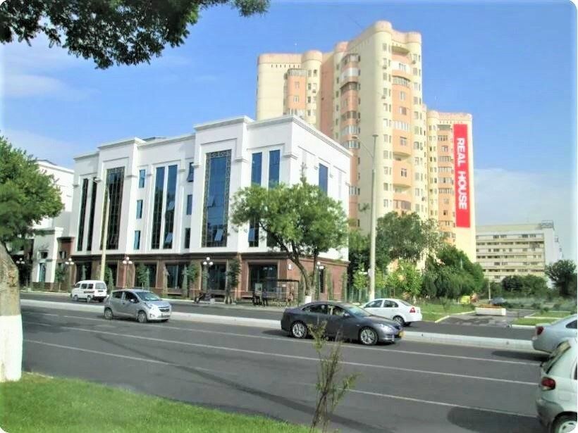 Ул Бабура, нукус 2в3/12/16 68м²