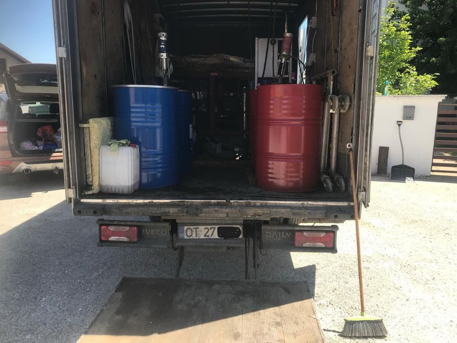 Utilaj si duba Iveco pentru spuma poliuretanica