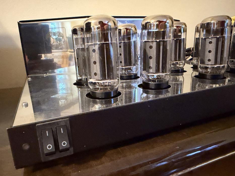 Amplificator lampi / tuburi stereo Velleman K4000 - 200W