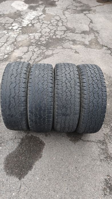 Продам Шины 205/70R15
