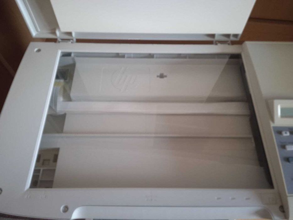 Многофункциональный принтер HP LaserJet M1120 MFP