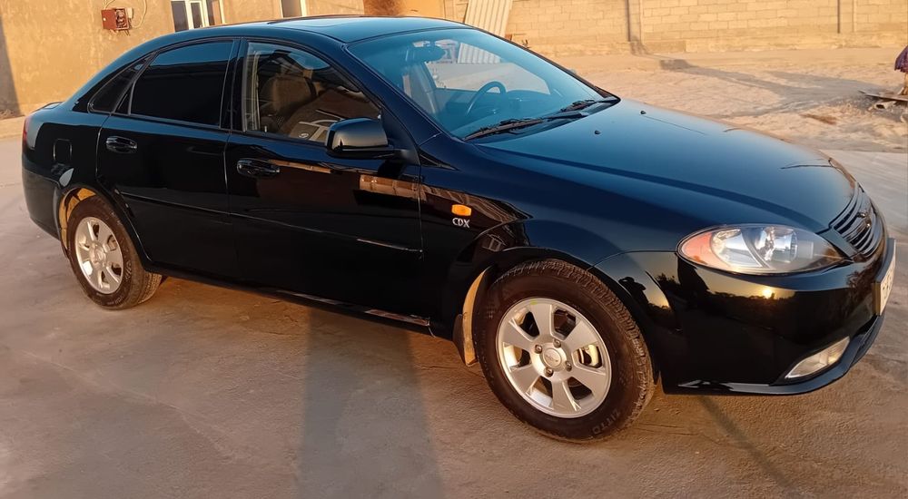 Jentira avtomat qora