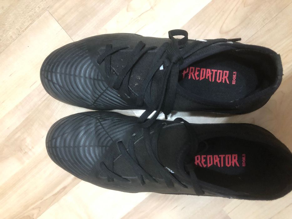 Футболни обувки Adidas predator