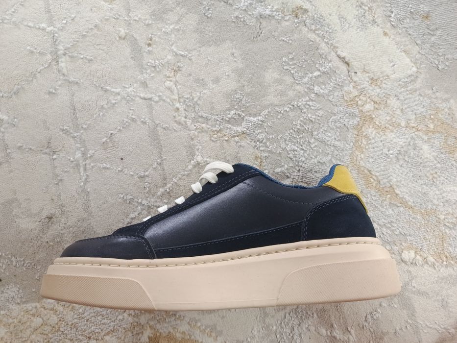 Кроссовки 38 размера