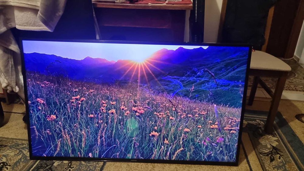 Televizor LED Smart Samsung, 121 cm, 4K, A+, DE REPARAT SAU PT PIESE