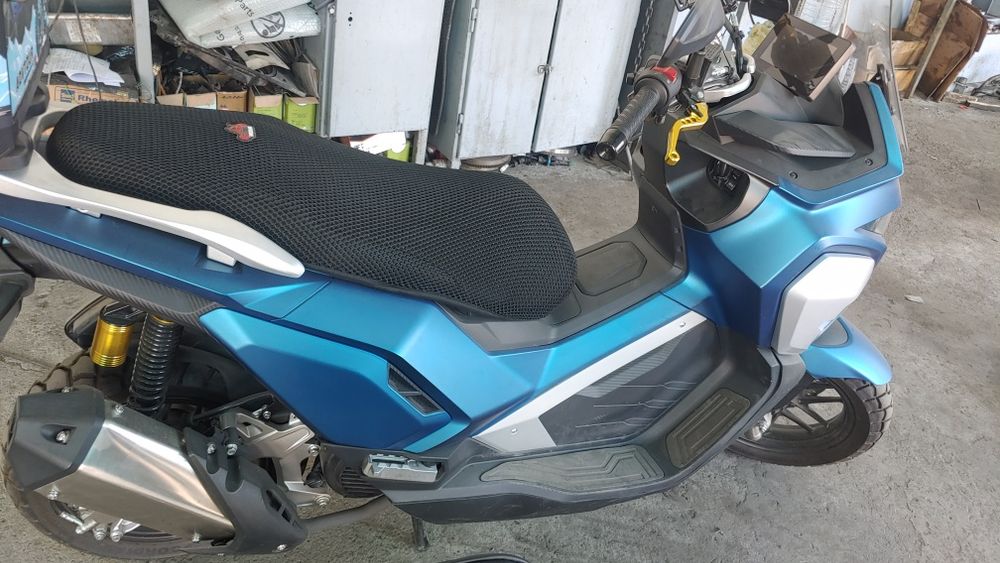 Osaka Leopard Макси скутер новый.