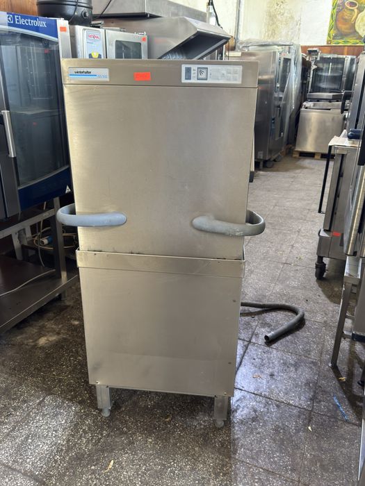 Конзолна  съдомиялна Winterhalter GS 502