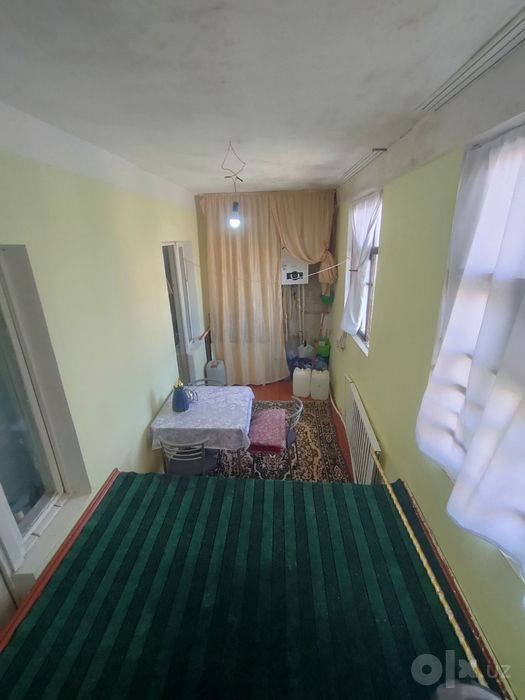 Bekobod shaxar 13-52-59 dom sotiladi.3 xona 4- etaj.