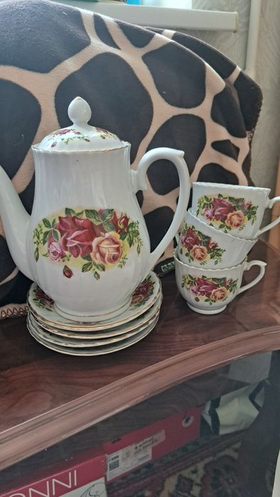 Сервиз чайный не полный
