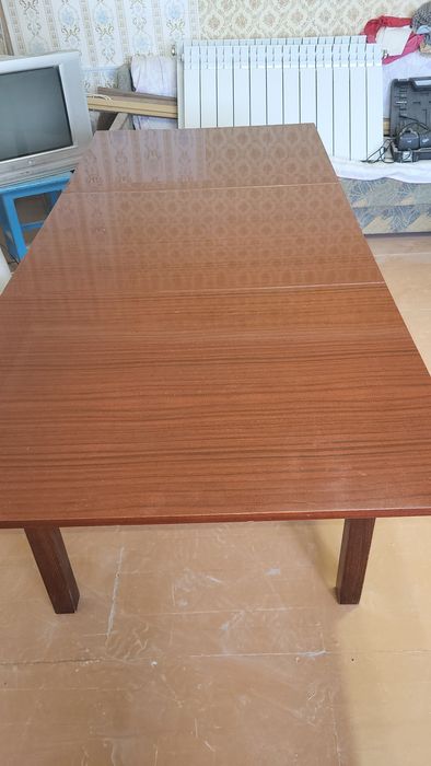 Стол полированный