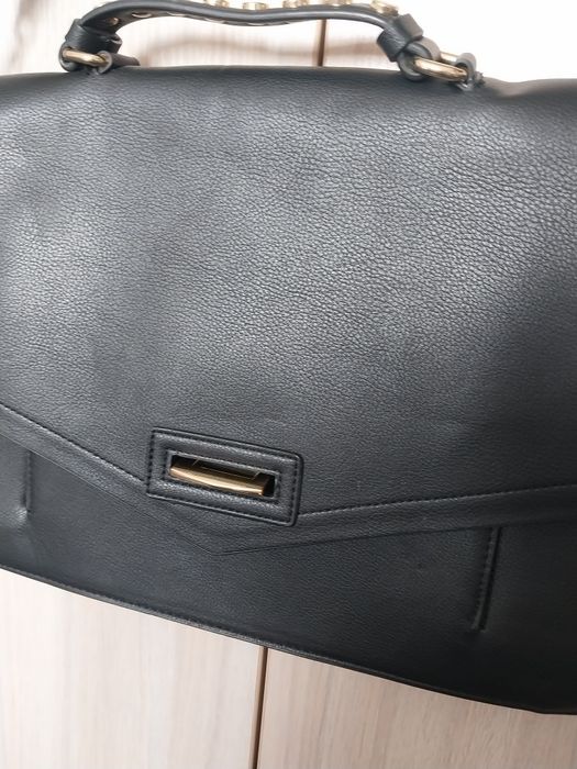 Сумка. портфель. ZARA