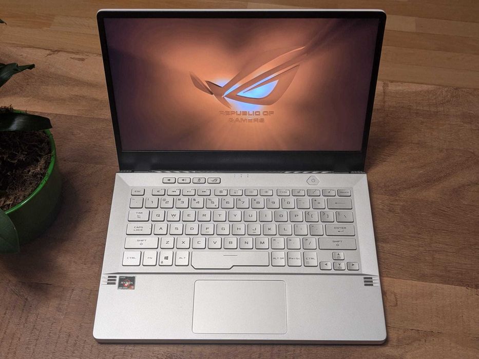 Laptop Gaming ASUS ROG Zephyrus G14 Ryzen 9 4900HS, RTX 2060 Max-Q