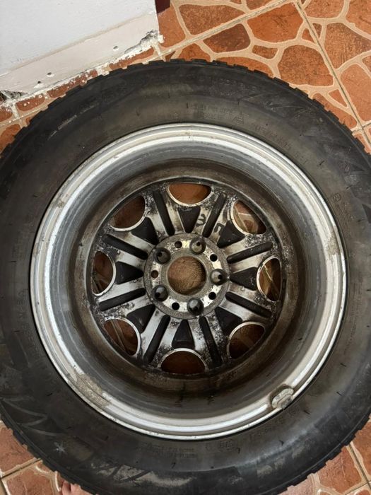 Продам диски с резиной