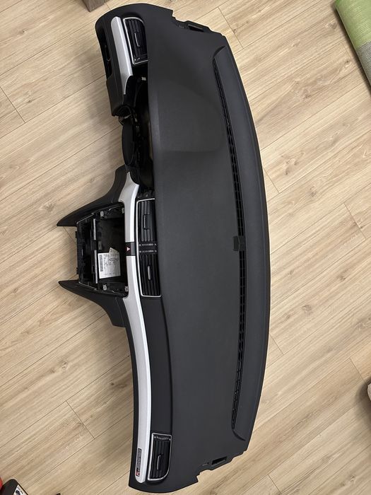 Vand plansa bord Skoda Superb 2 3 3V 2009-2015