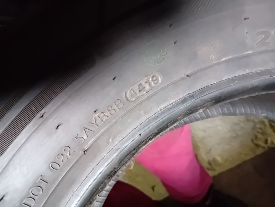 215 65 R 15 C Kumho vara
