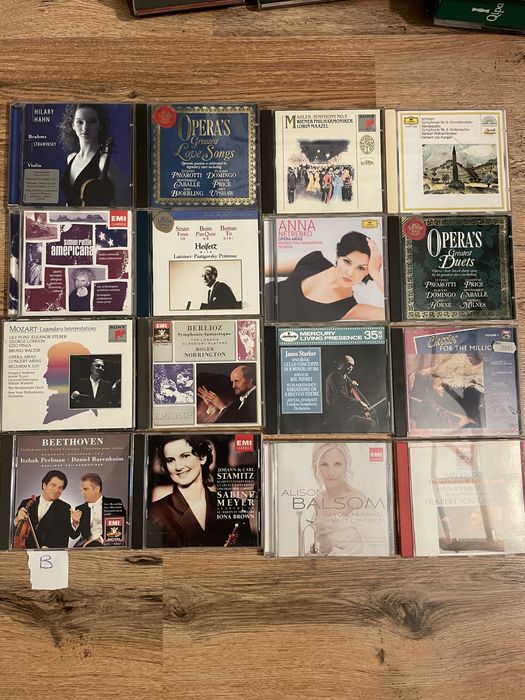 Vand colectie CD originale muzica clasica