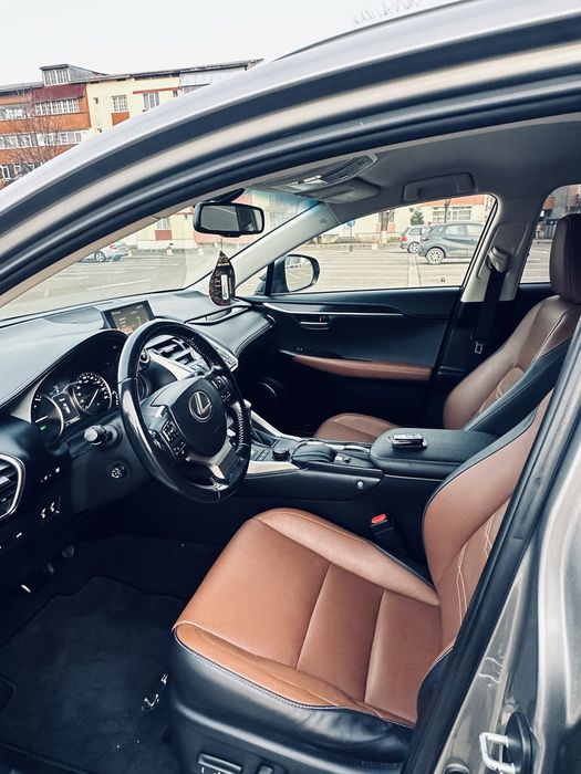 Lexus seria NX 300h AWD Luxury Line