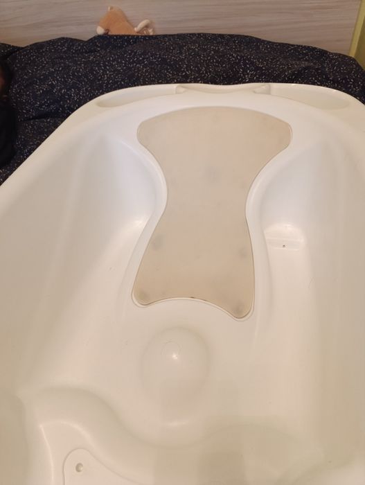 Бебешка вана със стойка