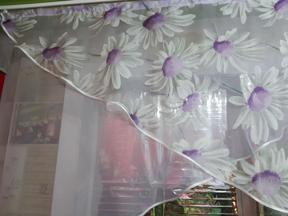 Шторы  для  кухни