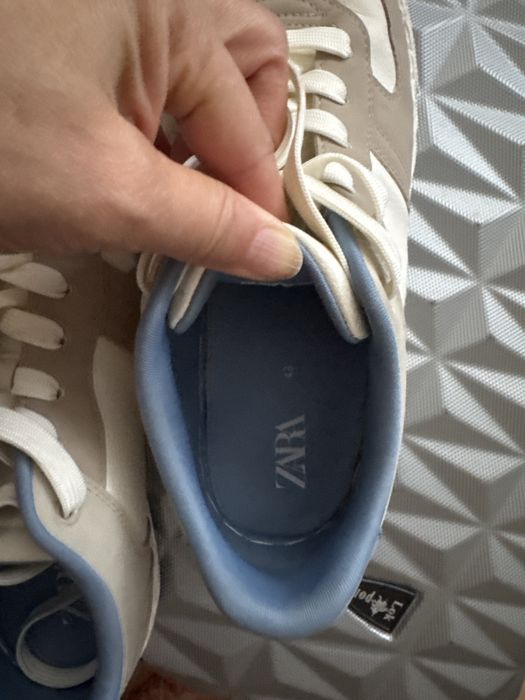 Продам кроссовки мужские