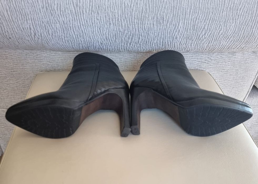 Ghete din piele, Image, 37