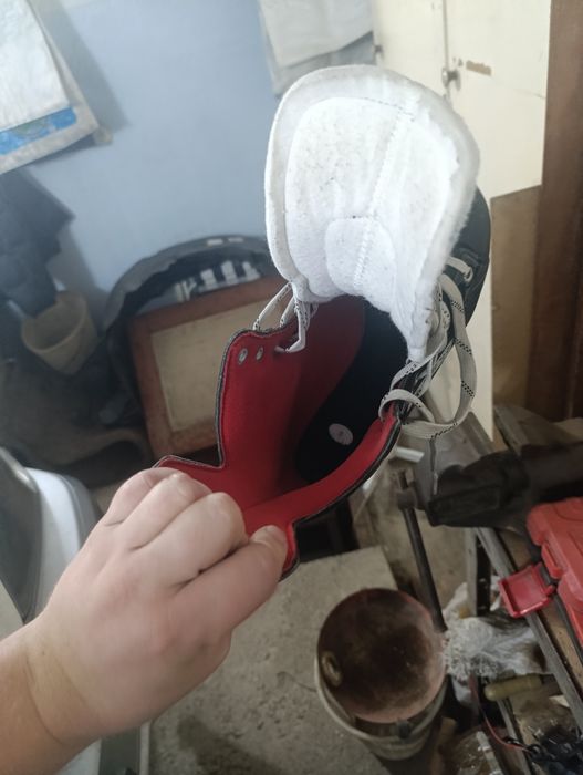 Продам коньки Bauer Nsx-Sr