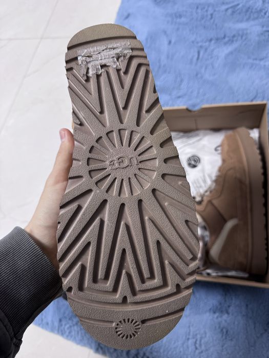 UGG lowmeal full box