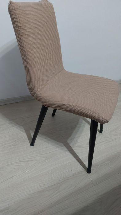 Vand scaune bucatarie