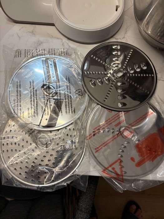 Robot de bucatarie BOSCH MUM58M59, vas 3.9l, blender 1.25l, 1000W