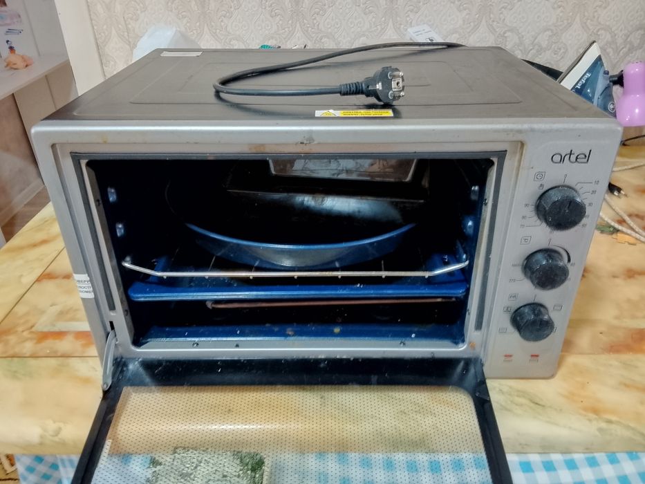 Продается настольная электропечь Artel MD 3618 L