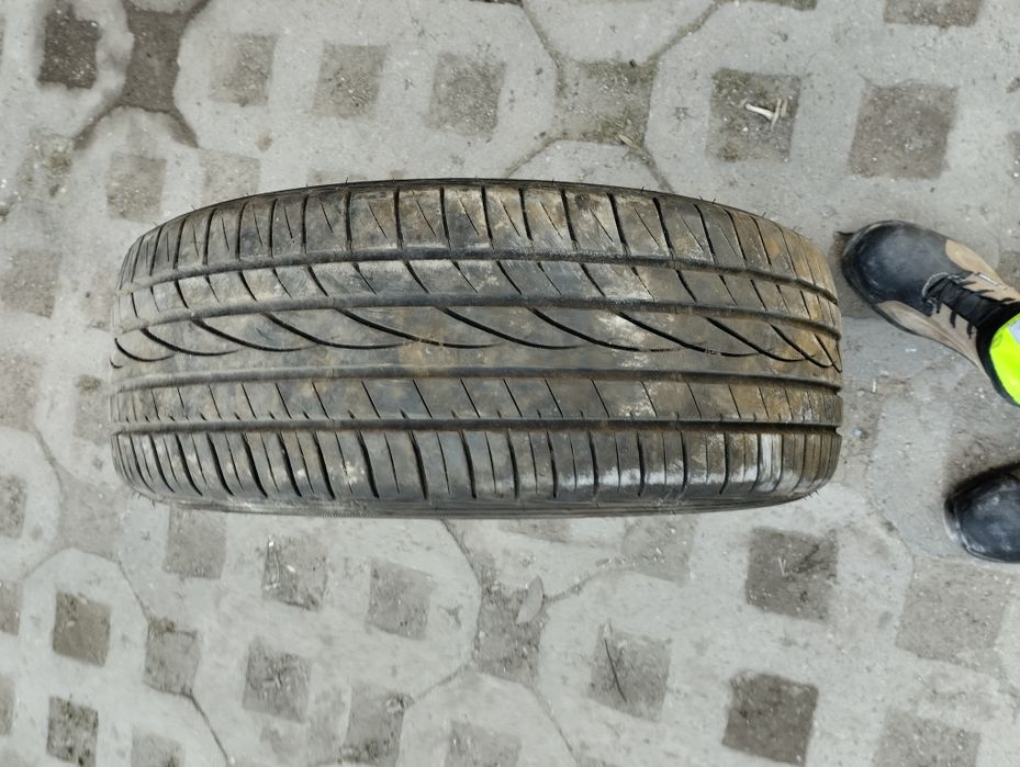 Гуми 215 / 55 R 17 - 20 евро брой