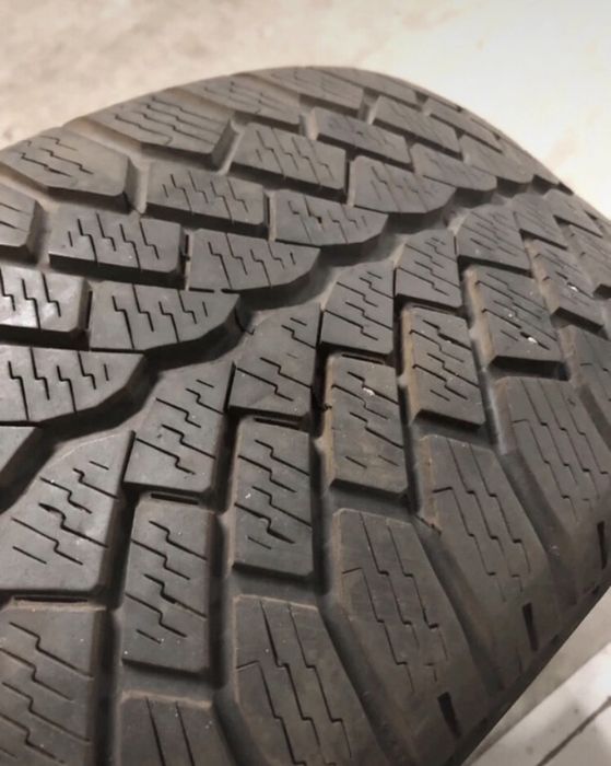 Roată cu anvelopă de iarnă Semperit 205/55 R16 Second Hand