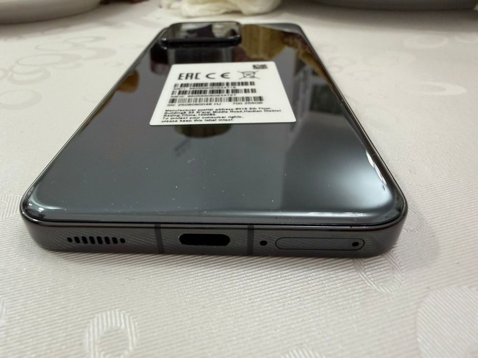 Xiaomi 13/ 8 gen-2. 256gb