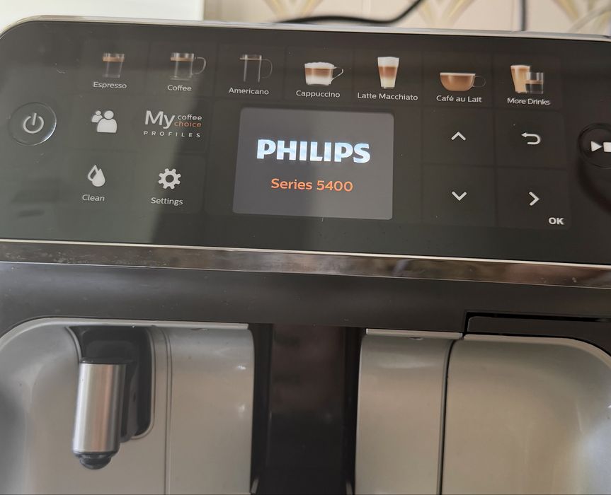 Espressor automat Philips LatteGo Seria 5400 EP5447/90, 1.8l, 1500W, 15 bar, negru-argintiu