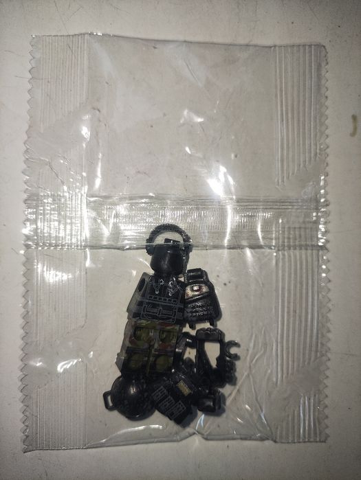 Лего минифигурка ФСБ