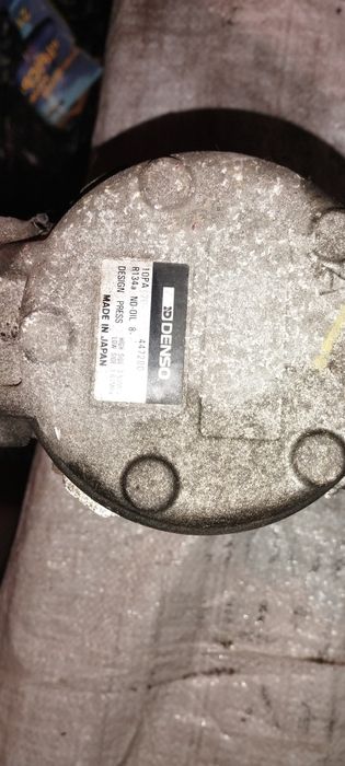 Продам компрессор кондиционера