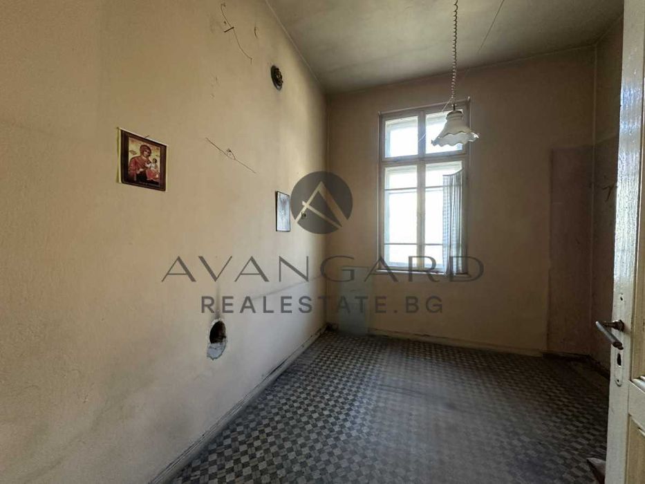 Продава се Етаж от къща в Пловдив, Център - 111 кв.м за 2253 €/кв.м - Снимка #8