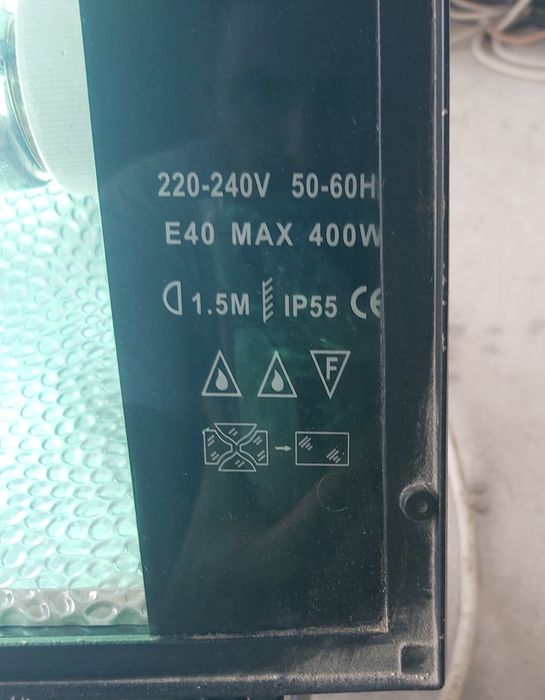 Vand proiector industrial 400 W folosit o singura noapte