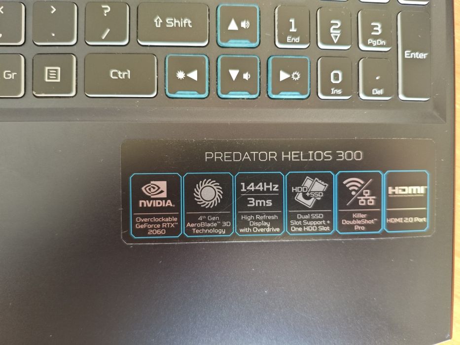 Продам Acer Predator Helios 300 (i7 9750H/ RTX 2060)