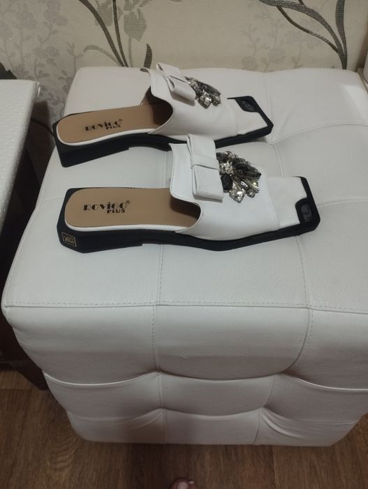 Продам кожаные шлепки