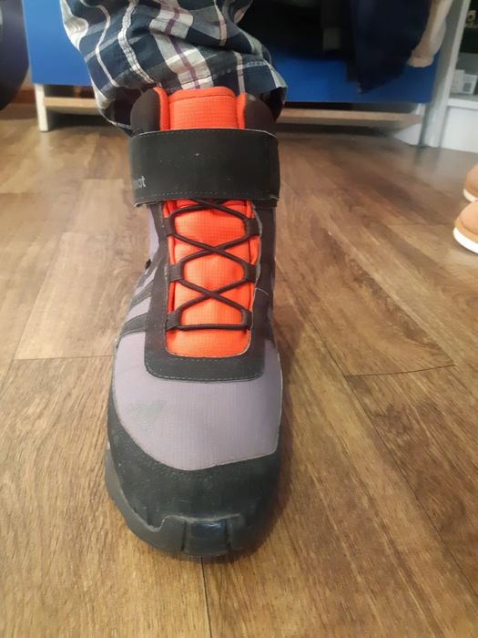 Кроссовки подростковые адидас